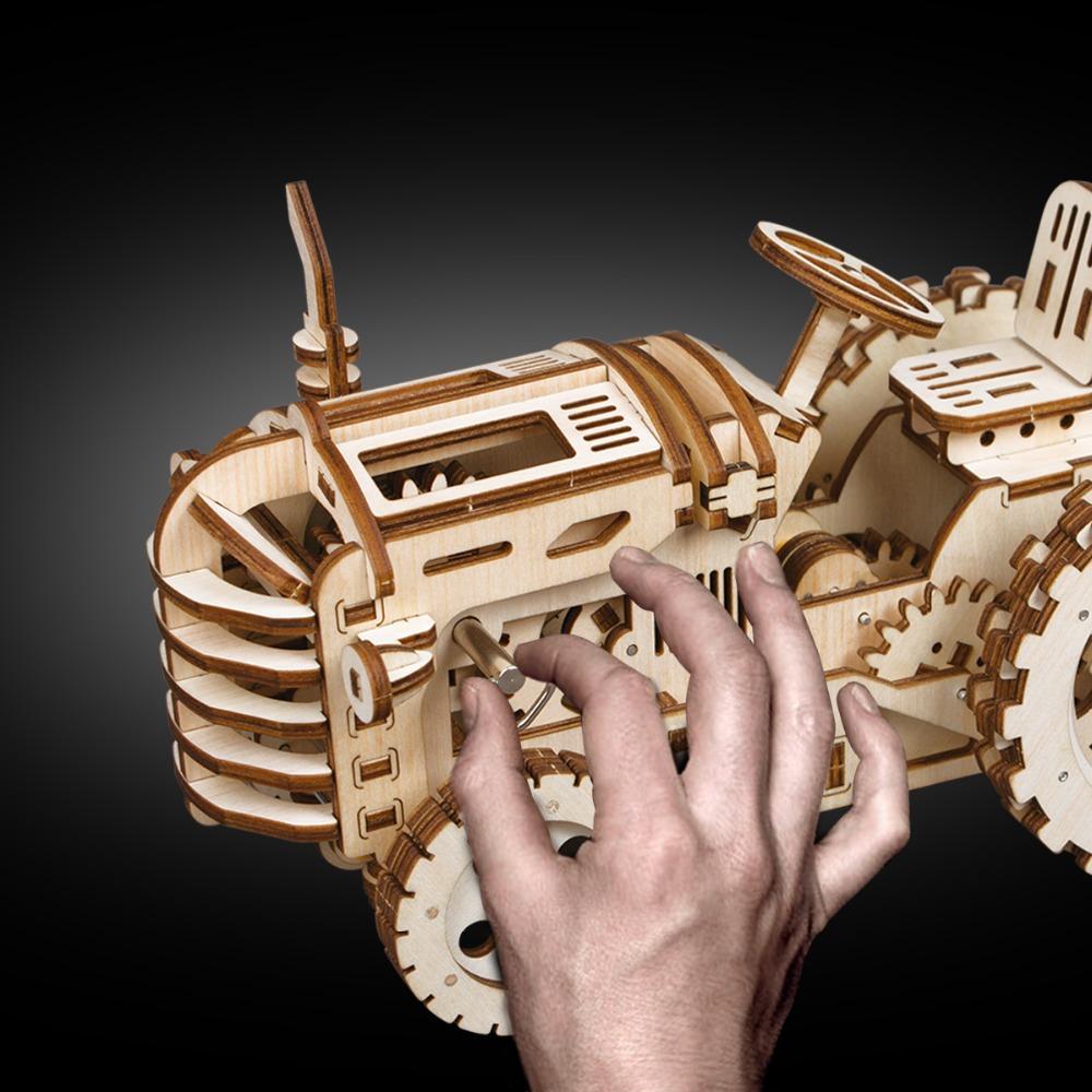 Wooden Tractor Mechanical Puzzle - Block Center